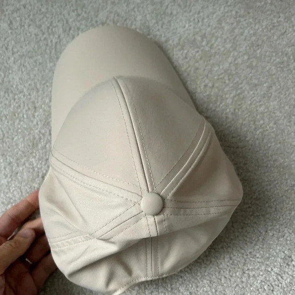 Aritzia Auxiliary classic baseball hat - Picture 4 of 6
